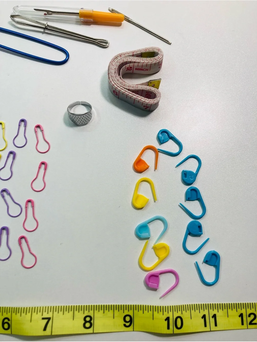 NEW Knit Notions Kit w/ Scissors, Knitting Tools, Colorful Stitch Markers +CASE